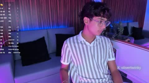 Snapshot of oliver20__ chatting on April 5, 6:10 am oliver20__ online show from April 5, 6:10 am