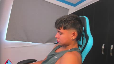 Oliver bray online show from October 24, 6:26 pm