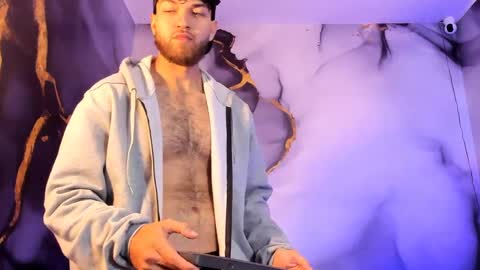 Oliver Dallas online show from April 2, 5:16 am