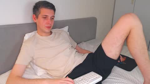 Oliver online show from November 9, 2:37 pm