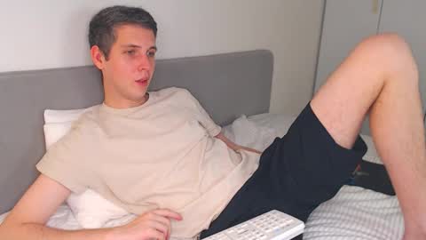 Oliver online show from November 22, 5:12 pm