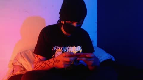 Snapshot of oliver_laid_2023 chatting on January 6, 4:58 am oliver_laid_2023 online show from January 6, 4:58 am