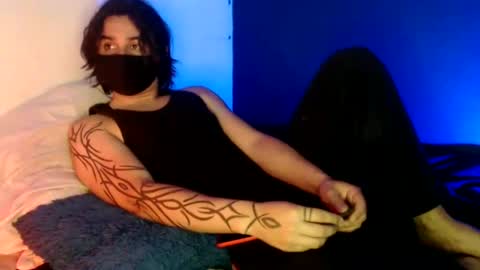 Snapshot of oliver_laid_2023 chatting on January 12, 8:36 pm oliver_laid_2023 online show from January 12, 8:36 pm