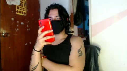 Snapshot of oliver_laid_2023 chatting on January 15, 11:43 am oliver_laid_2023 online show from January 15, 11:43 am