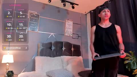 oliver mr  online show from December 3, 2:30 am