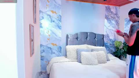 oliver mr  online show from January 10, 7:59 pm