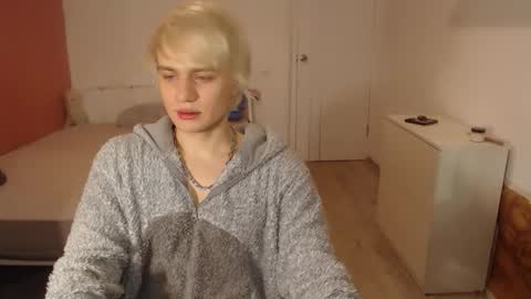 Oliver online show from January 7, 1:30 am