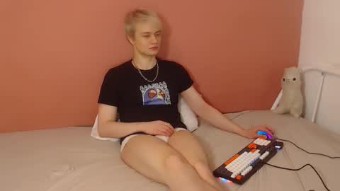 Oliver online show from March 22, 1:09 am