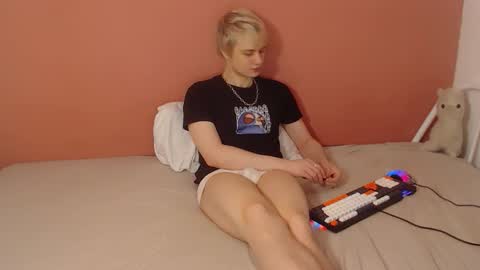 Oliver online show from March 25, 12:16 am