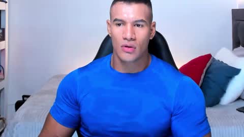 oliver_tommy online show from September 20, 1:45 pm