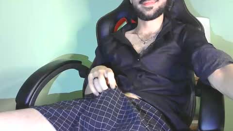 Snapshot of olivereff chatting on February 12, 2:24 am Oliver online show from February 12, 2:24 am