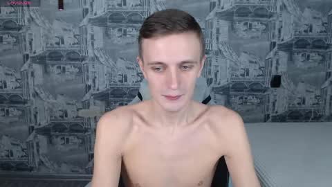 Snapshot of oliverfresh chatting on May 14, 10:33 am Oliver online show from May 14, 10:33 am
