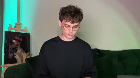 oliverlawrence online show from July 1, 9:47 pm