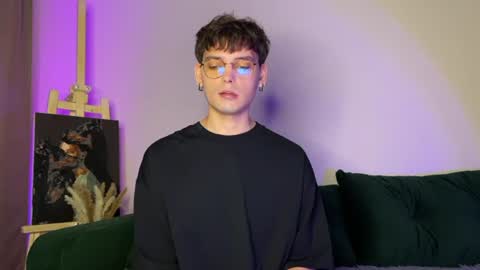 oliverlawrence online show from July 4, 10:38 pm