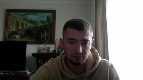 Snapshot of oliverlucky chatting on October 18, 8:37 am CryotoneX online show from October 18, 8:37 am