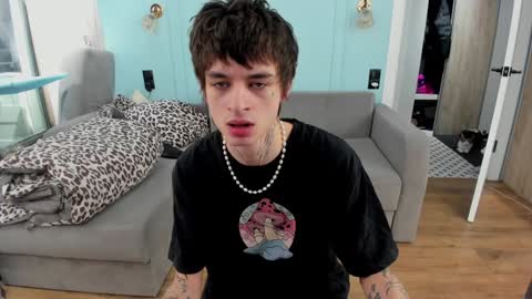 oliverrgroove online show from December 25, 7:24 am