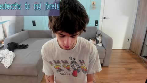 oliverrgroove online show from January 17, 8:02 am