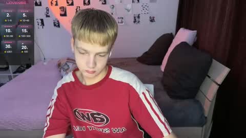 oliver online show from September 24, 9:23 am