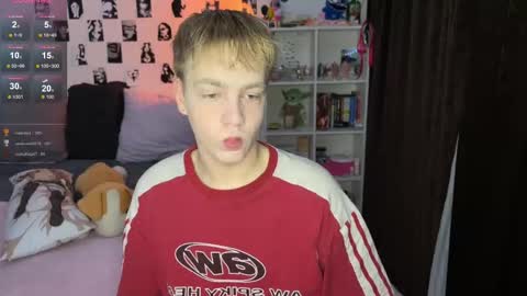 oliver online show from November 16, 2:44 pm