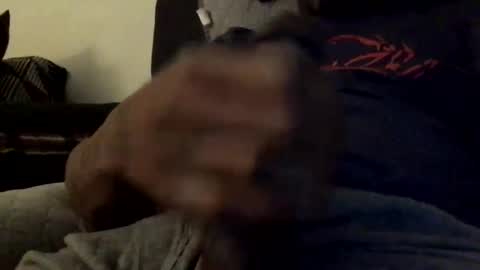 Snapshot of olivertwist1273 chatting on March 10, 1:12 am olivertwist1273 online show from March 10, 1:12 am