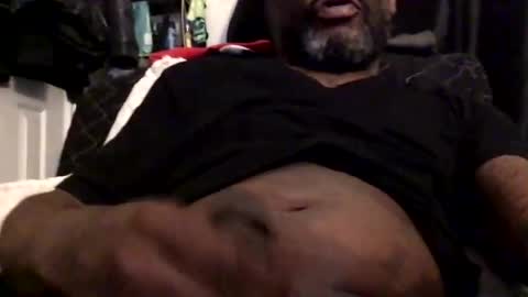 Snapshot of olivertwist1273 chatting on November 15, 6:44 am olivertwist1273 online show from November 15, 6:44 am