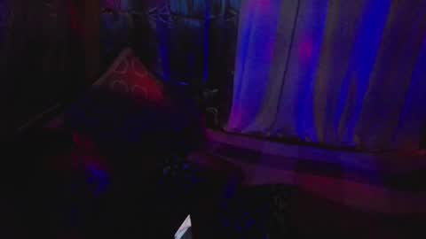 Snapshot of olivia0624 chatting on February 8, 7:39 pm Horny Alana online show from February 8, 7:39 pm