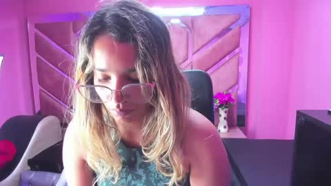  OLIVIA  online show from January 31, 3:30 am