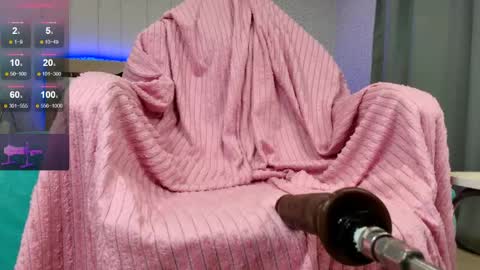Olivia Hi guys Follow me  online show from May 18, 11:21 pm