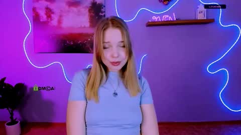 Snapshot of olivia_rage chatting on March 21, 8:30 am Sweet Olivia online show from March 21, 8:30 am