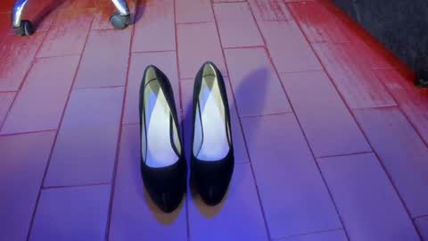 Snapshot of olivia_seex chatting on January 17, 1:13 pm online show from January 17, 1:13 pm