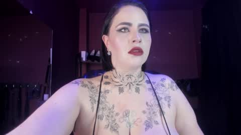 Snapshot of olivia_seex chatting on February 12, 2:54 pm online show from February 12, 2:54 pm