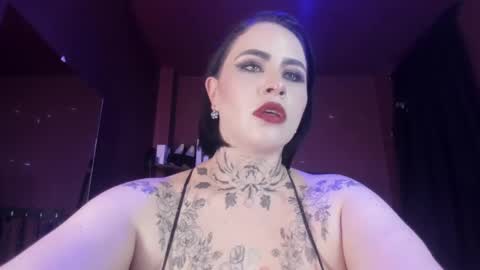 Snapshot of olivia_seex chatting on February 12, 5:58 pm online show from February 12, 5:58 pm