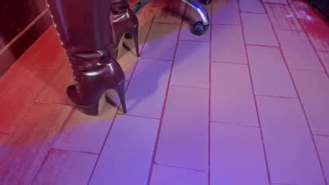 Snapshot of olivia_seex chatting on February 21, 1:33 pm online show from February 21, 1:33 pm