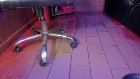 Snapshot of olivia_seex chatting on February 25, 12:55 pm online show from February 25, 12:55 pm