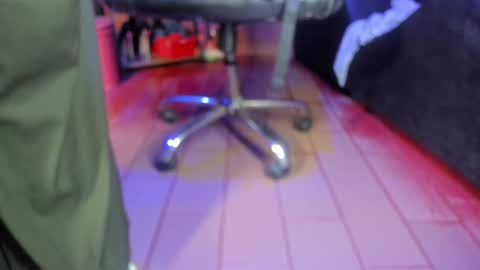 Snapshot of olivia_seex chatting on March 1, 1:18 pm online show from March 1, 1:18 pm