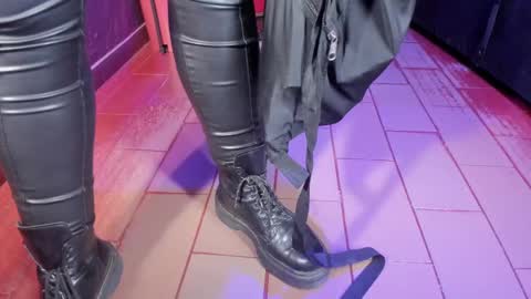 Snapshot of olivia_seex chatting on March 2, 1:38 pm online show from March 2, 1:38 pm