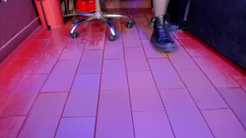 Snapshot of olivia_seex chatting on March 4, 1:06 pm online show from March 4, 1:06 pm