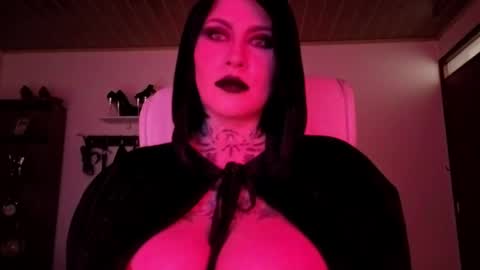 Snapshot of olivia_seex chatting on October 1, 1:17 pm online show from October 1, 1:17 pm