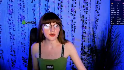 Snapshot of olivia_sparkle chatting on September 21, 12:51 pm olivia_sparkle online show from September 21, 12:51 pm