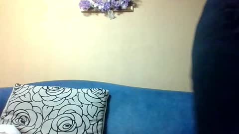 Snapshot of olivia_sweet11 chatting on February 7, 12:31 pm Olivia online show from February 7, 12:31 pm