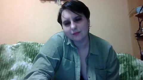 Snapshot of olivia_sweet11 chatting on February 9, 1:04 pm Olivia online show from February 9, 1:04 pm