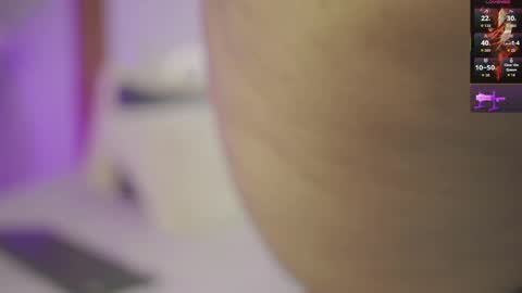 Snapshot of olivia_velvett chatting on March 30, 6:42 pm Olivia Velvett conexion 05 00 pm to 1115 pm colombia online show from March 30, 6:42 pm