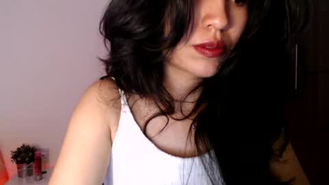 oliviaaa__ online show from February 19, 12:46 am