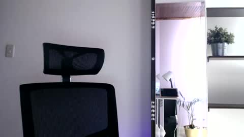 oliviaaa__ online show from November 1, 4:53 pm