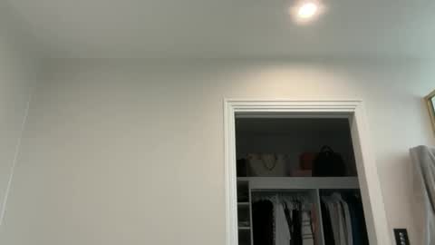 Olivia Brookes online show from February 8, 8:45 pm