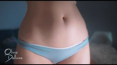 Snapshot of oliviadellvine chatting on March 17, 2:27 am Olivia online show from March 17, 2:27 am