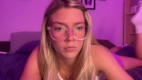 Olivia online show from June 10, 1:39 am