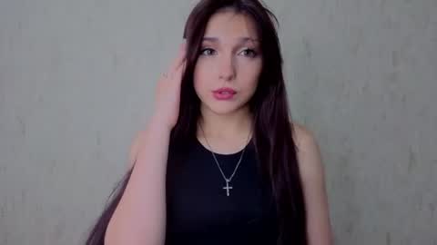Snapshot of oliviahoresnev chatting on June 24, 3:55 pm Olivia online show from June 24, 3:55 pm