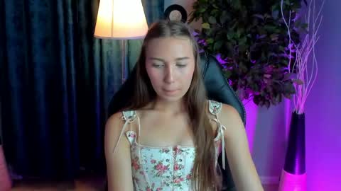 olivialangs online show from May 11, 4:26 pm