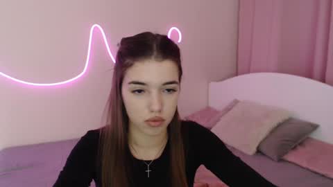 Olivia online show from December 19, 10:32 pm